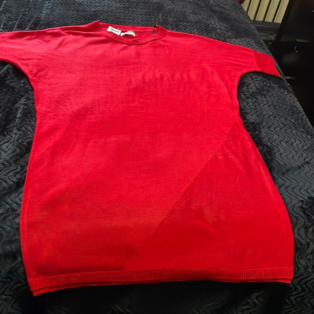 New……Red short sleeve sweater dress